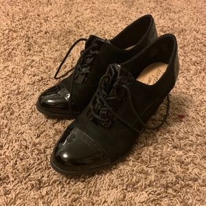 DexFlex Comfort Oxford Heels
